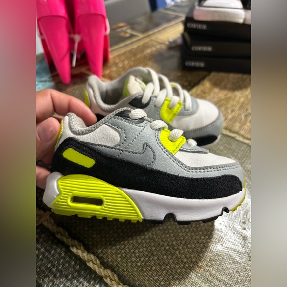 Nike Air Max Kids Grey with Neon Yellow & Black Accent Sneakers - Picture 9 of 12